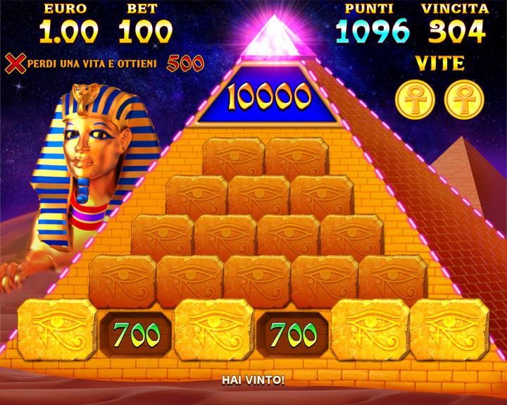 010. Cleopatra - pyramid bonus.png